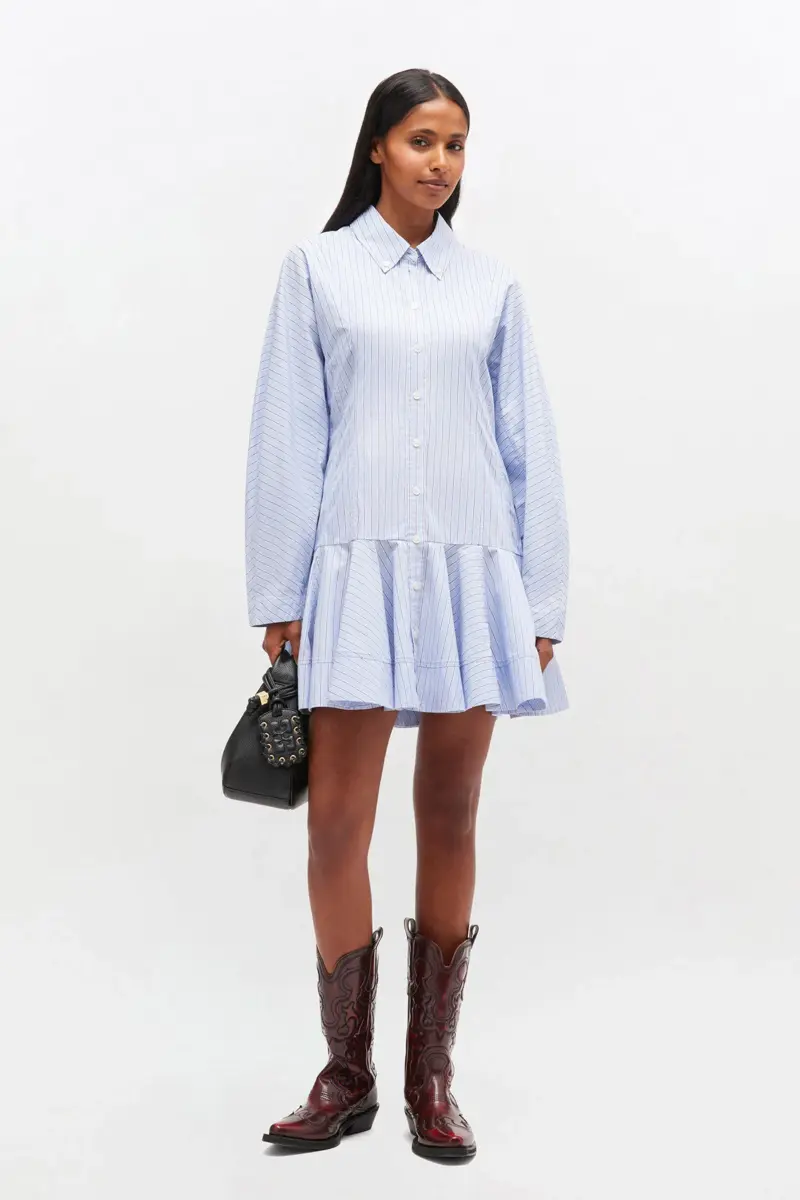 Blau gestreiftes Hemdkleid