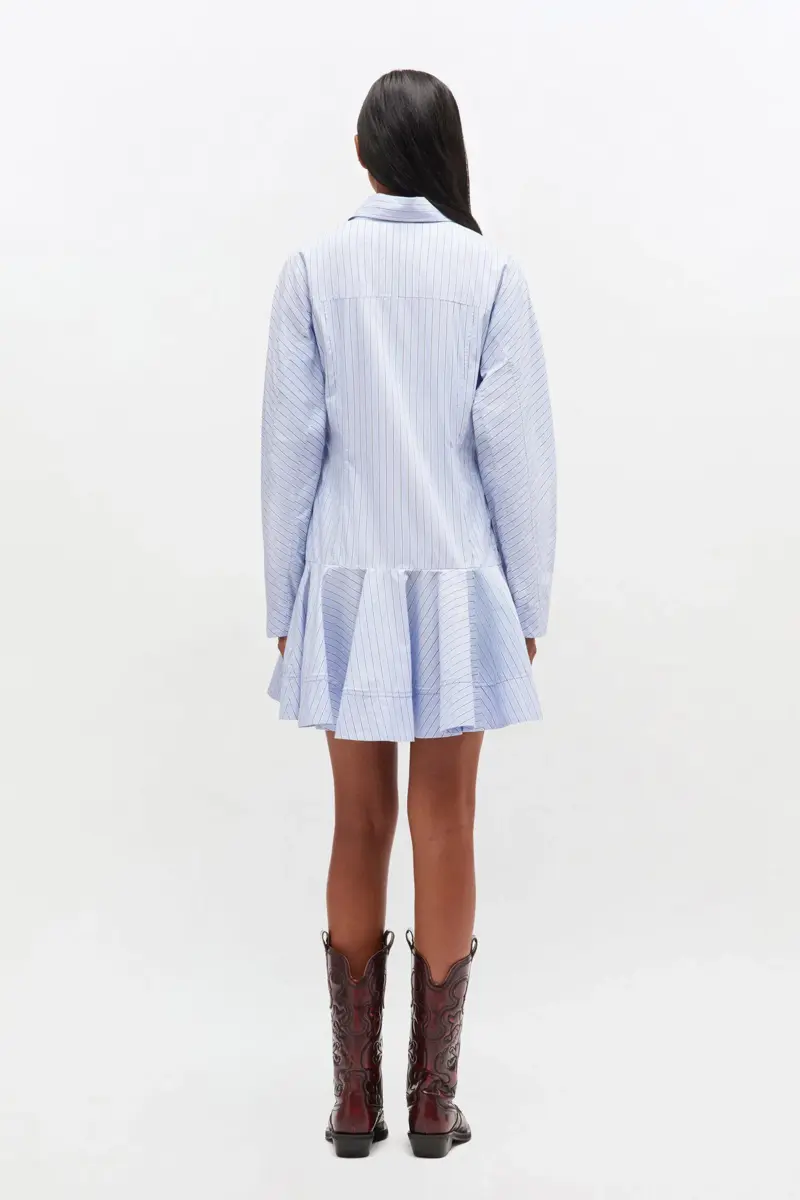 Blau gestreiftes Hemdkleid