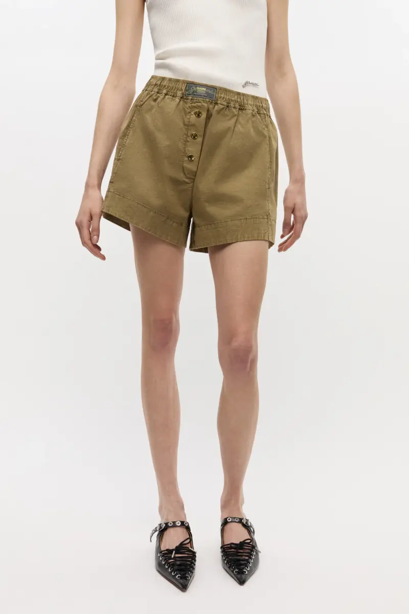 Grüne Shorts aus gewaschener Baumwolle Grüne Shorts aus gewaschener Baumwolle