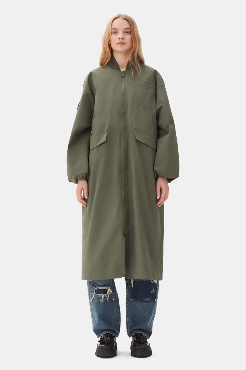 Grüner Oversize-Mantel aus Tech-Seersucker