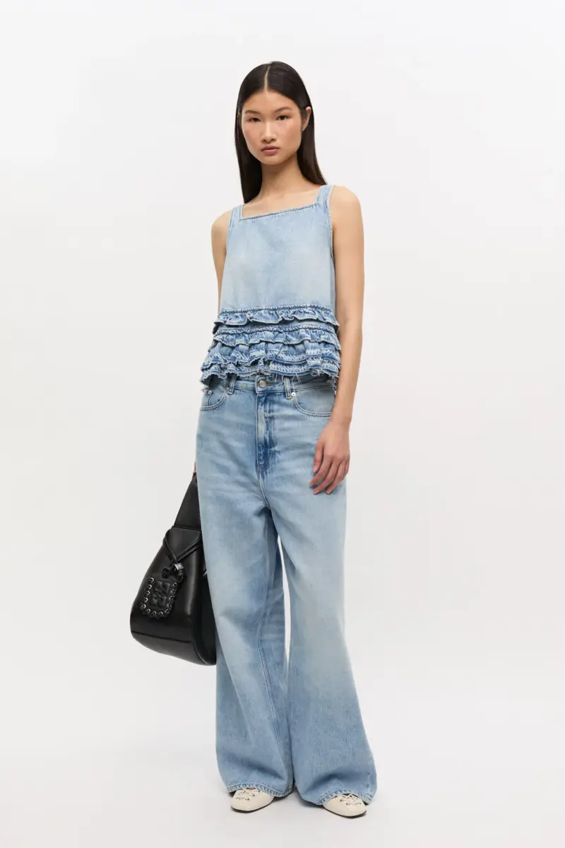 hellblaues denim top mit rschen 1 - Hellblaues Denim-Top mit R&uuml;schen