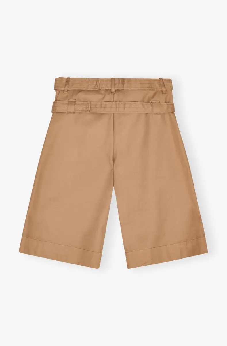 Kamelbraune Shorts aus gebondeter Baumwolle mit Gürtel Kamelbraune Shorts aus gebondeter Baumwolle mit Gürtel