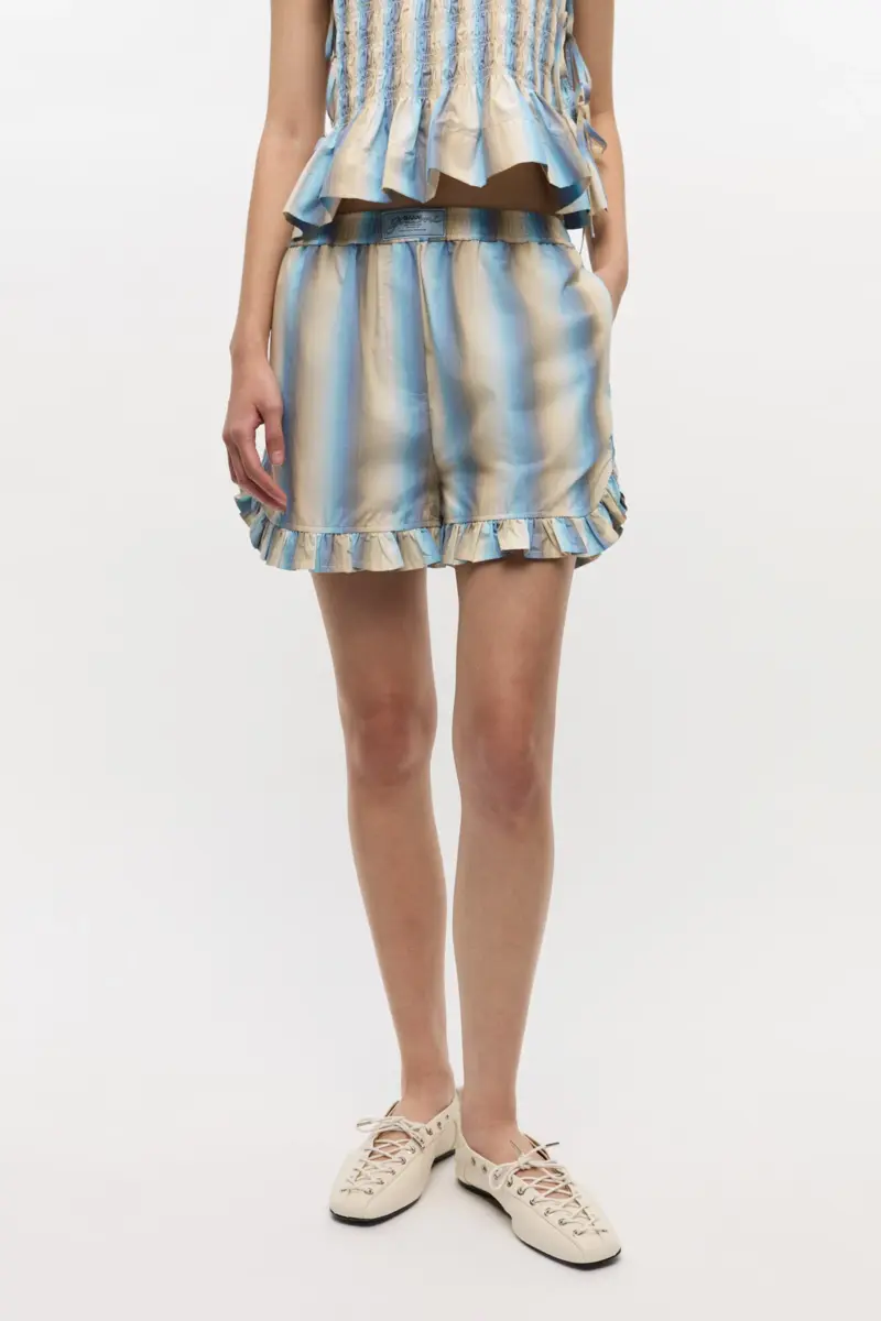 Ombre-gestreifte Rüschen-Shorts Ombre-gestreifte Rüschen-Shorts
