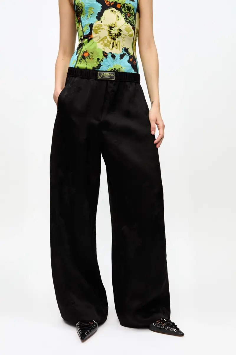 Schwarze Jacquard-Hose aus Satin Schwarze Jacquard-Hose aus Satin