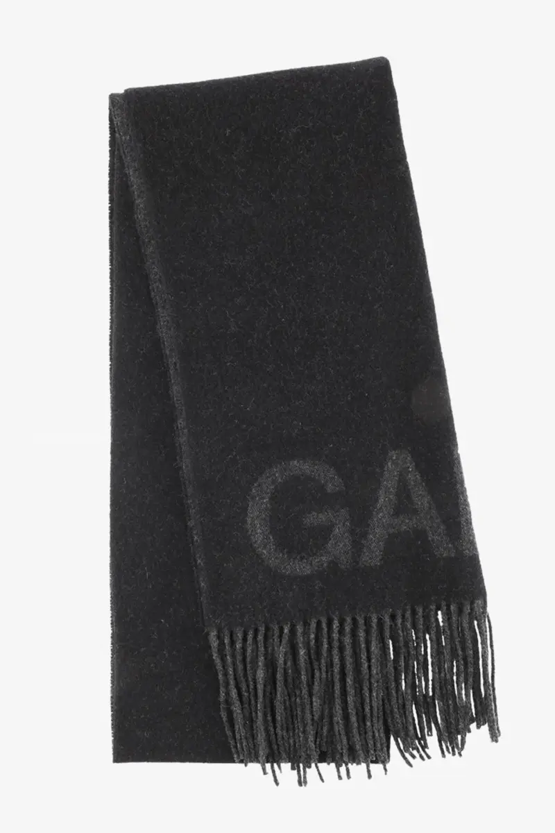Schwarzer Fransenschal